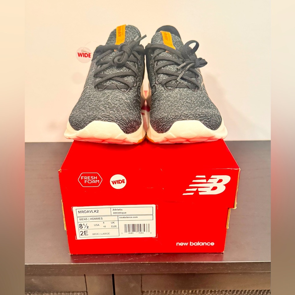 NEW BALANCE Freshfoam Roav Sneakers M8.5 2E Width